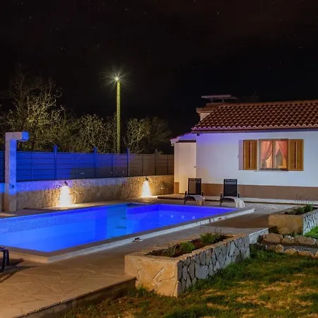 Villa Noir